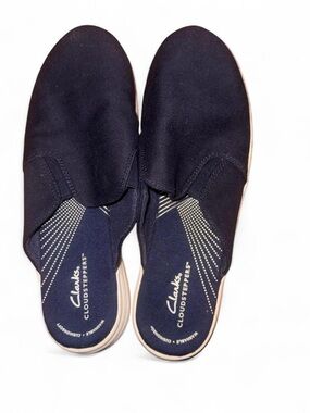 Clarks Navy Blue Slip-On Cloudsteppers
